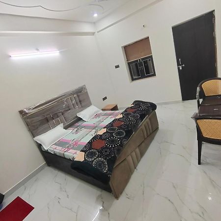 Bhavana Bhawan Hotel Vrindāvan Екстериор снимка