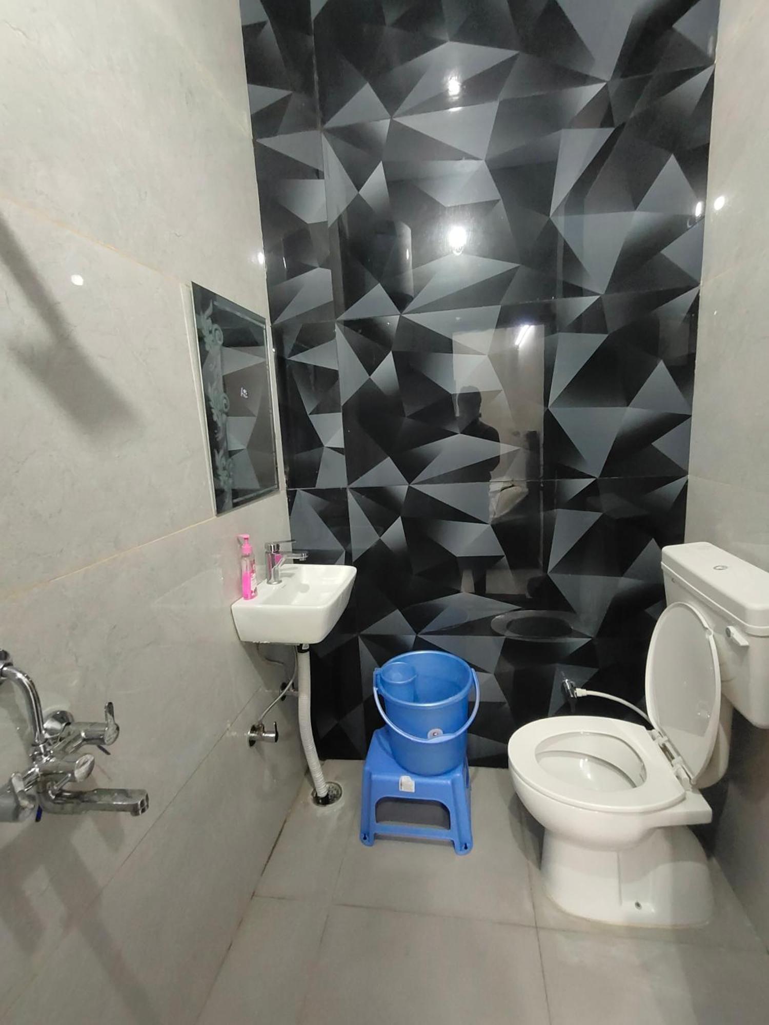 Bhavana Bhawan Hotel Vrindāvan Екстериор снимка